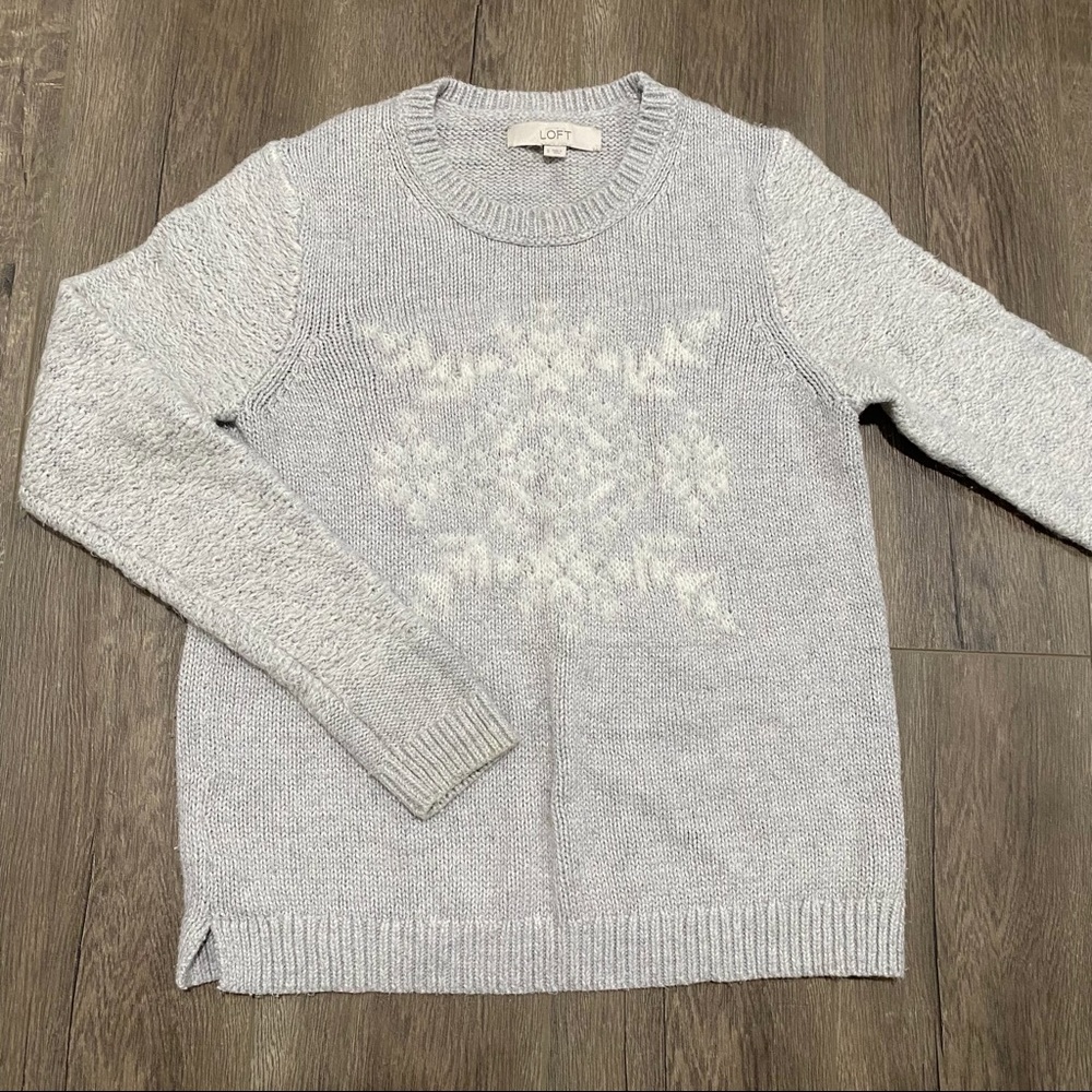 Ann Taylor Loft light gray/ white knit sweater